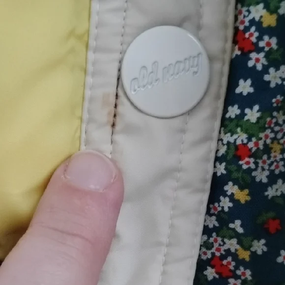 *RARE* 90s Y2K Vintage Old Navy Striped Chevron/Floral Reversible Puffer Vest - Picture 10 of 16